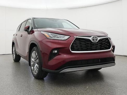 New 2026 Toyota Highlander Platinum AWD/4WD image 30