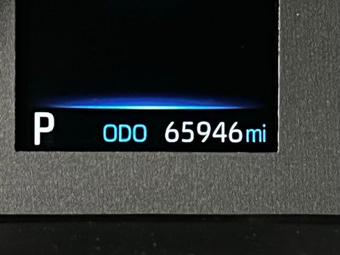 Used 2023 Toyota Corolla LE image 12