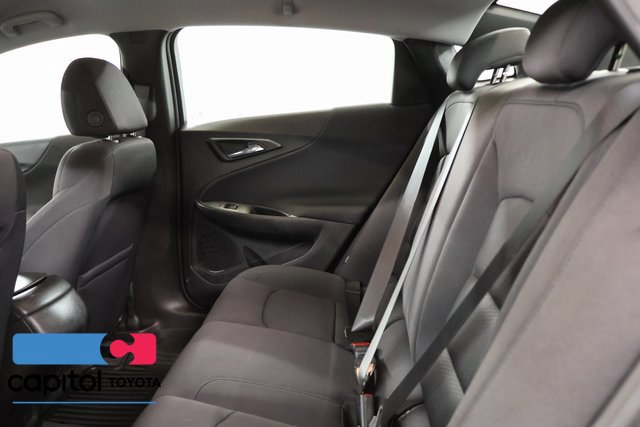 Used 2024 Chevrolet Malibu RS FWD image 32