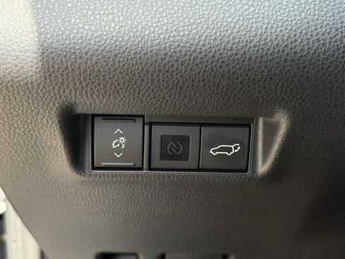 Used 2026 Toyota RAV4 XSE w/ Panoramic Sun Roof Package AWD/4WD image 24