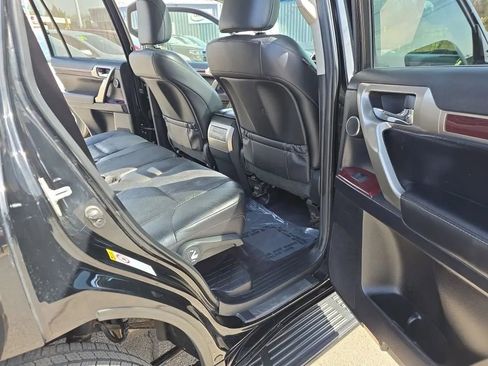 Used 2014 Lexus GX 460 Luxury image 31