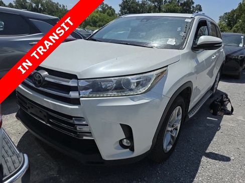 Used 2019 Toyota Highlander Limited FWD image 1