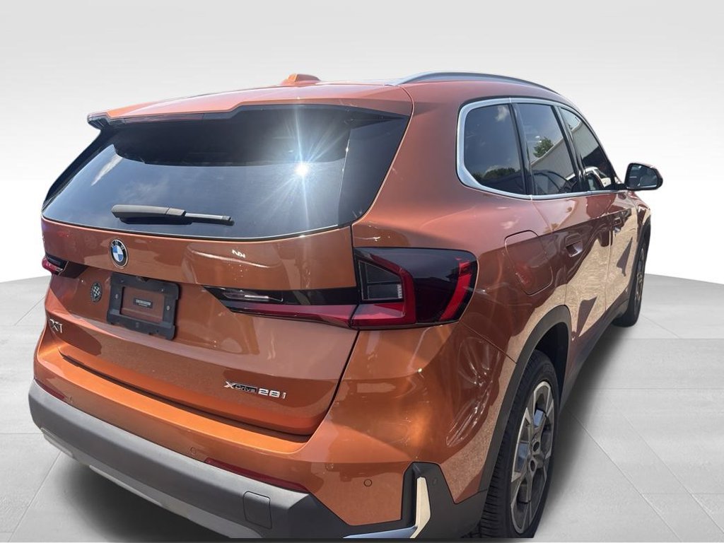 Used 2023 BMW X1 xDrive28i w/ Convenience Package AWD/4WD image 7