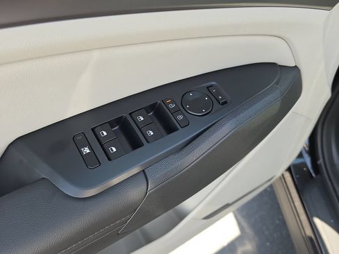New 2026 Kia Sportage EX FWD image 20
