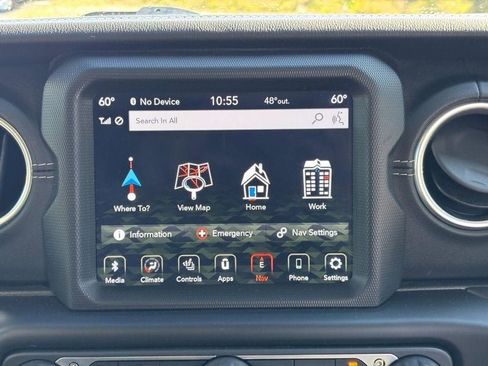 Used 2019 Jeep Wrangler Unlimited Sahara image 13