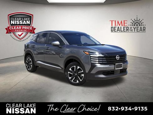 Certified 2025 Nissan Kicks SV AWD/4WD image 1