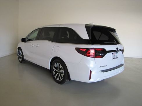 Certified 2025 Honda Odyssey EX-L image 21