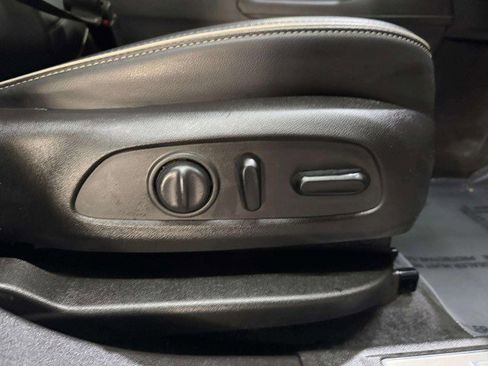 Used 2021 GMC Acadia Denali w/ Denali Technology Package image 63