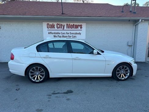 Used 2011 BMW 328i Sedan image 4