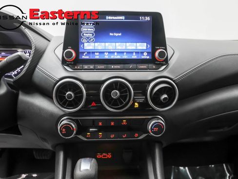 Used 2022 Nissan Sentra SV image 12