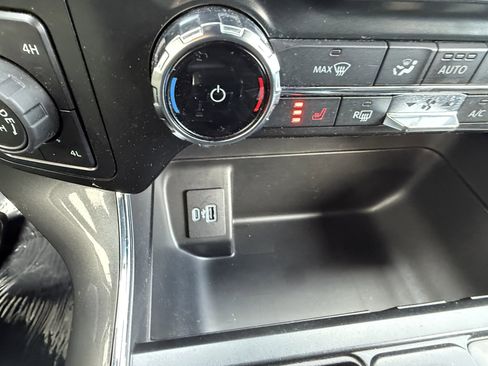 Used 2022 Ford F150 XLT w/ Equipment Group 302A High image 26