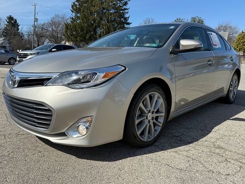 Used 2013 Toyota Avalon XLE Touring image 8