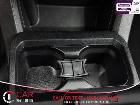 Used 2020 Toyota Tacoma SR image 28