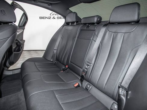 Used 2022 BMW 530e w/ Premium Package RWD image 14