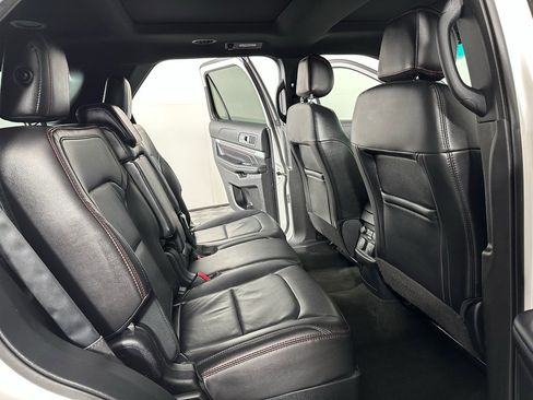 Used 2017 Ford Explorer Sport w/ Equipment Group 401A image 20