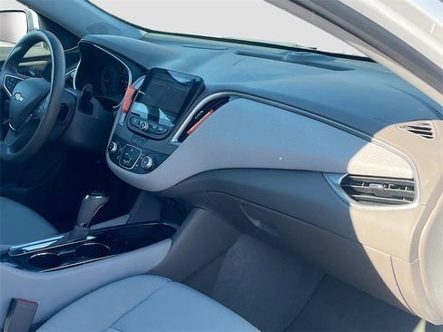 Used 2020 Chevrolet Malibu LS w/ Driver Confidence Package II image 26