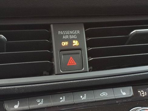 Used 2024 Volkswagen Jetta SE FWD image 12