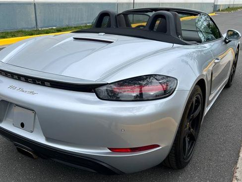 Used 2018 Porsche 718 Boxster RWD image 73