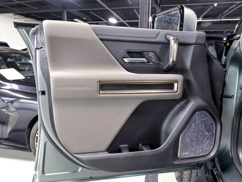 Used 2024 GMC Hummer EV 3X AWD/4WD image 5