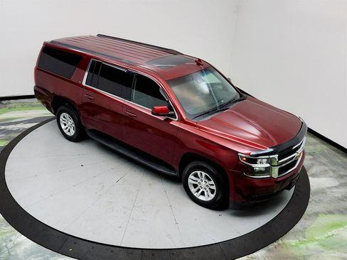 Used 2019 Chevrolet Suburban LT RWD image 35
