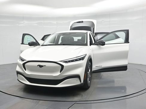 Certified 2023 Ford Mustang Mach-E Select image 32
