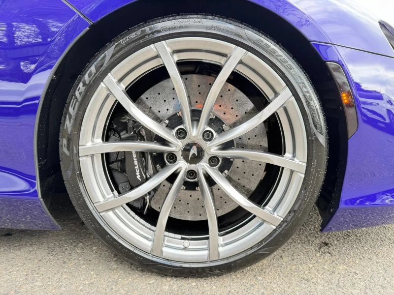 Used 2023 McLaren Artura RWD image 25