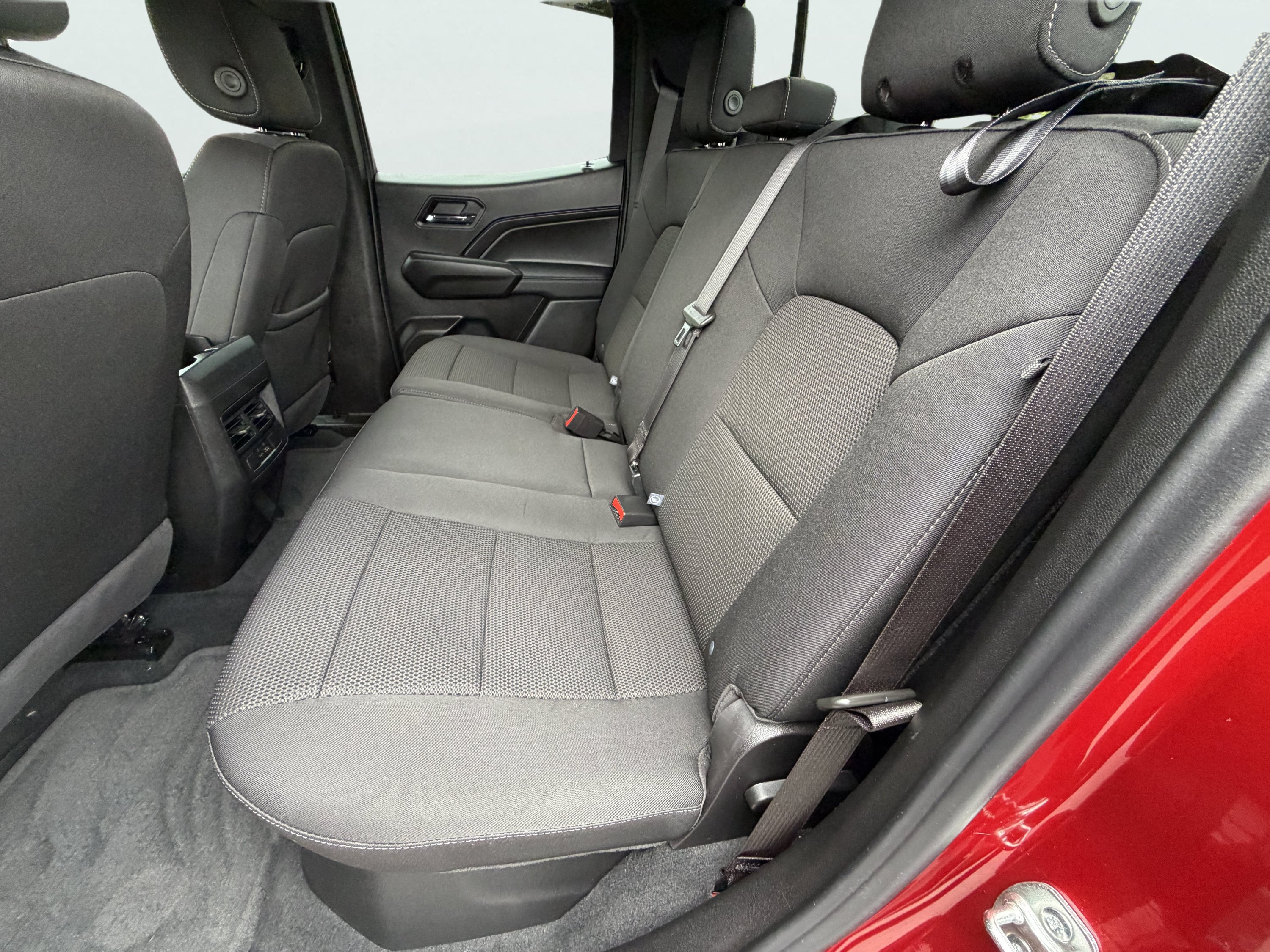 Used 2025 GMC Canyon Elevation w/ Convenience Package AWD/4WD image 16