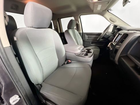 Used 2017 RAM 1500 Express w/ Express Value Package image 30