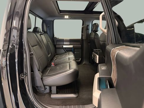 Used 2017 Ford F350 Lariat w/ Lariat Ultimate Package image 34