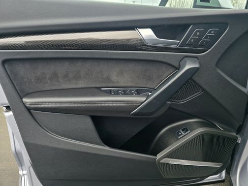 Used 2023 Audi SQ5 Prestige w/ Prestige Package image 36