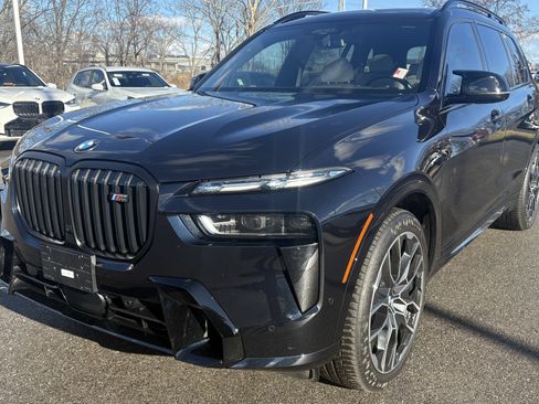 Used 2024 BMW X7 M60i w/ Executive Package image 5