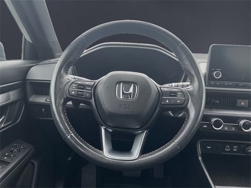 Used 2023 Honda CR-V Sport image 12