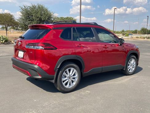 New 2026 Toyota Corolla Cross LE image 5