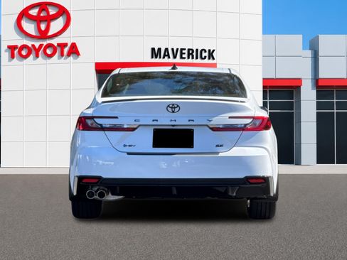 New 2026 Toyota Camry Hybrid FWD image 4