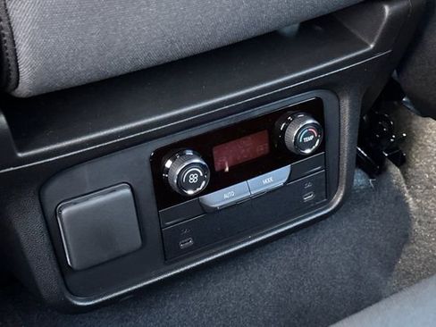 New 2026 Chevrolet Suburban LS image 17