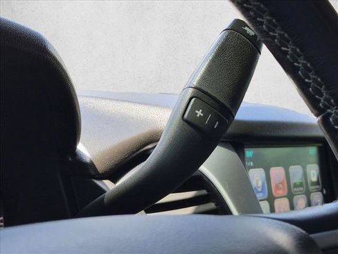Used 2020 GMC Yukon SLT AWD/4WD image 13