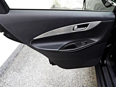 Used 2017 INFINITI QX50 AWD image 9