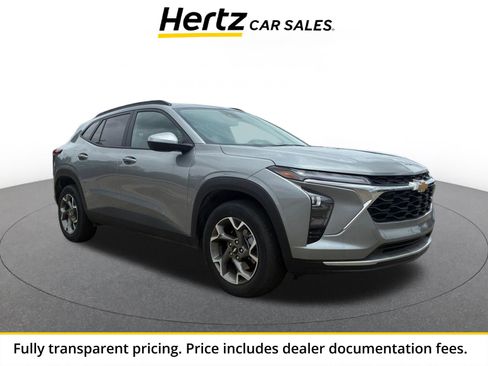 Used 2025 Chevrolet Trax LT w/ LT Convenience Package FWD image 1