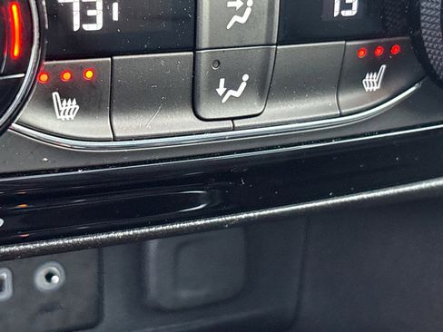 Used 2023 Buick Encore GX Essence w/ Experience Buick Package image 9