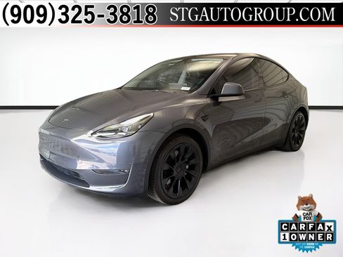Used 2023 Tesla Model Y Long Range AWD/4WD image 1