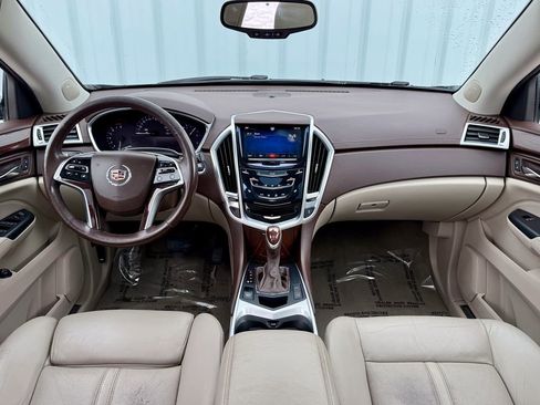 Used 2014 Cadillac SRX Luxury image 32