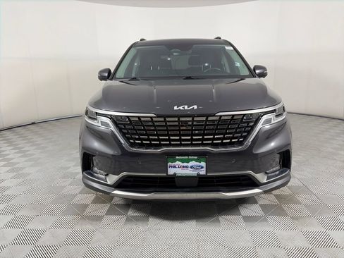 Used 2024 Kia Carnival SX Prestige image 2