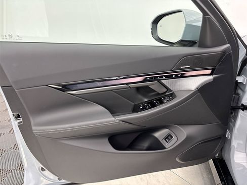 New 2027 BMW i5 eDrive40 w/ M Sport Package RWD image 26
