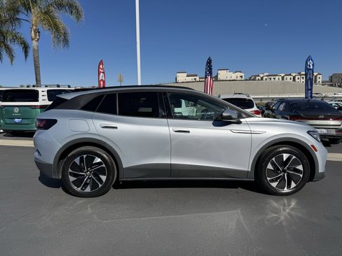 Certified 2021 Volkswagen ID.4 Pro S w/ ID.4 Protection Package image 11