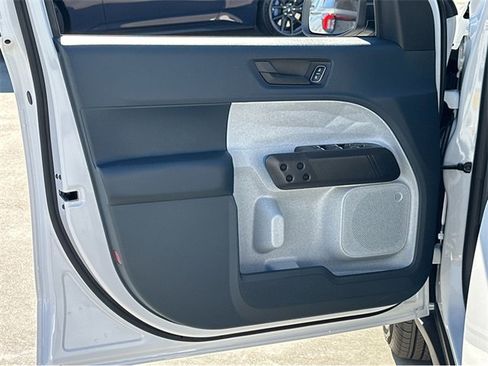 New 2026 Ford Maverick XLT image 36