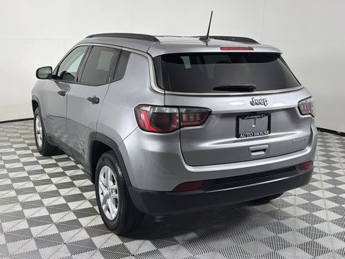 Used 2019 Jeep Compass Sport FWD image 5