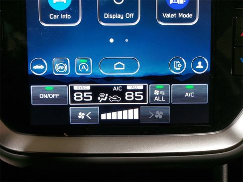 Used 2024 Subaru Crosstrek 2.0i Premium image 22