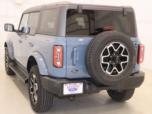 New 2025 Ford Bronco Outer Banks image 6