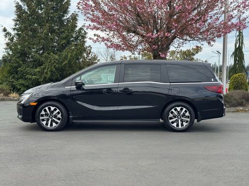 New 2026 Honda Odyssey EX-L image 3