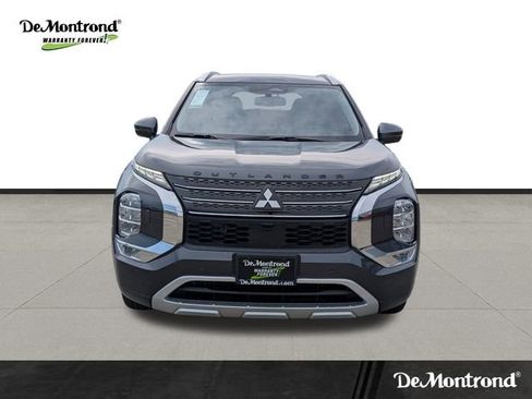 New 2025 Mitsubishi Outlander SEL image 2